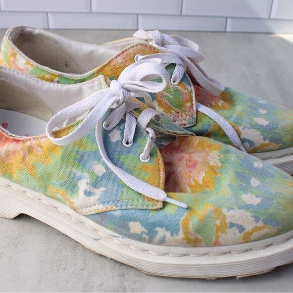 Dr. Martens Lester Tie-Tye Canvas Derby Sneaker Size 10 - Picture 4 of 7